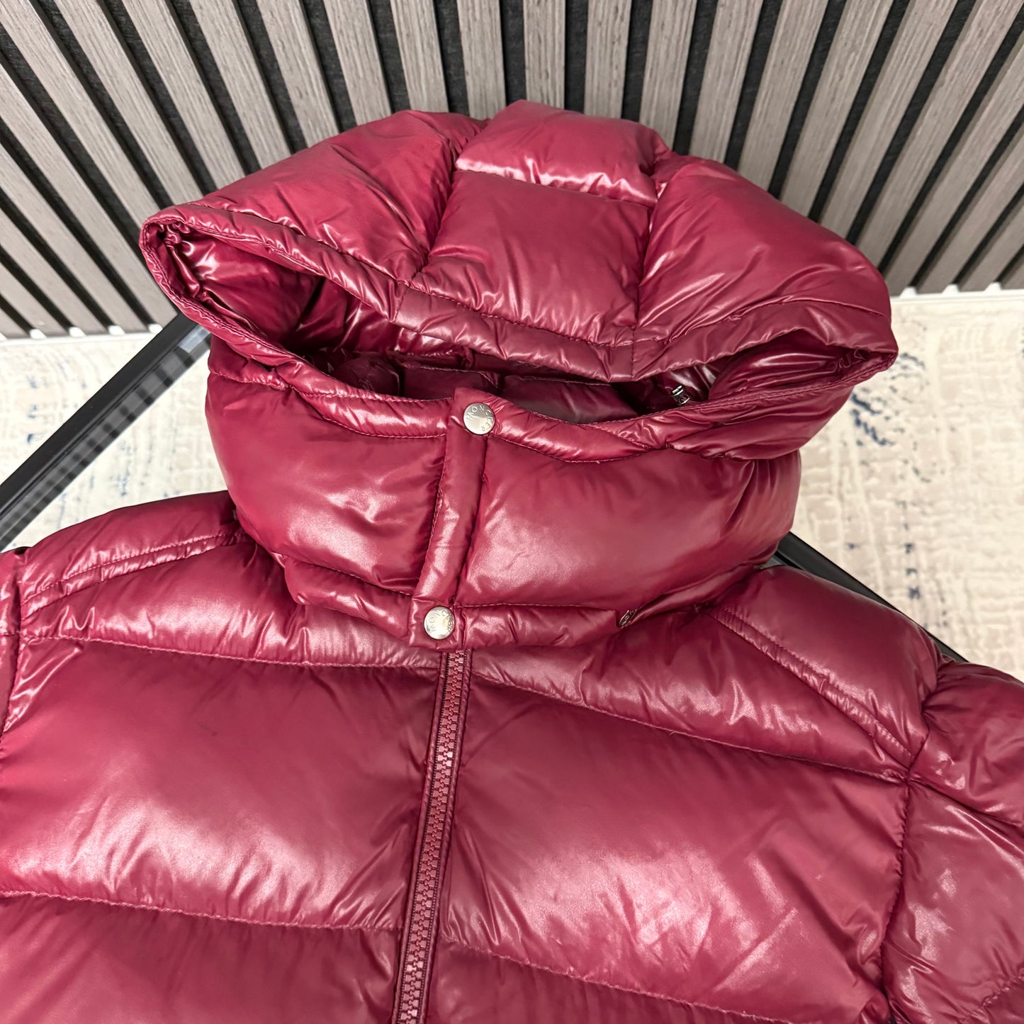 Burgundy Lunetierr