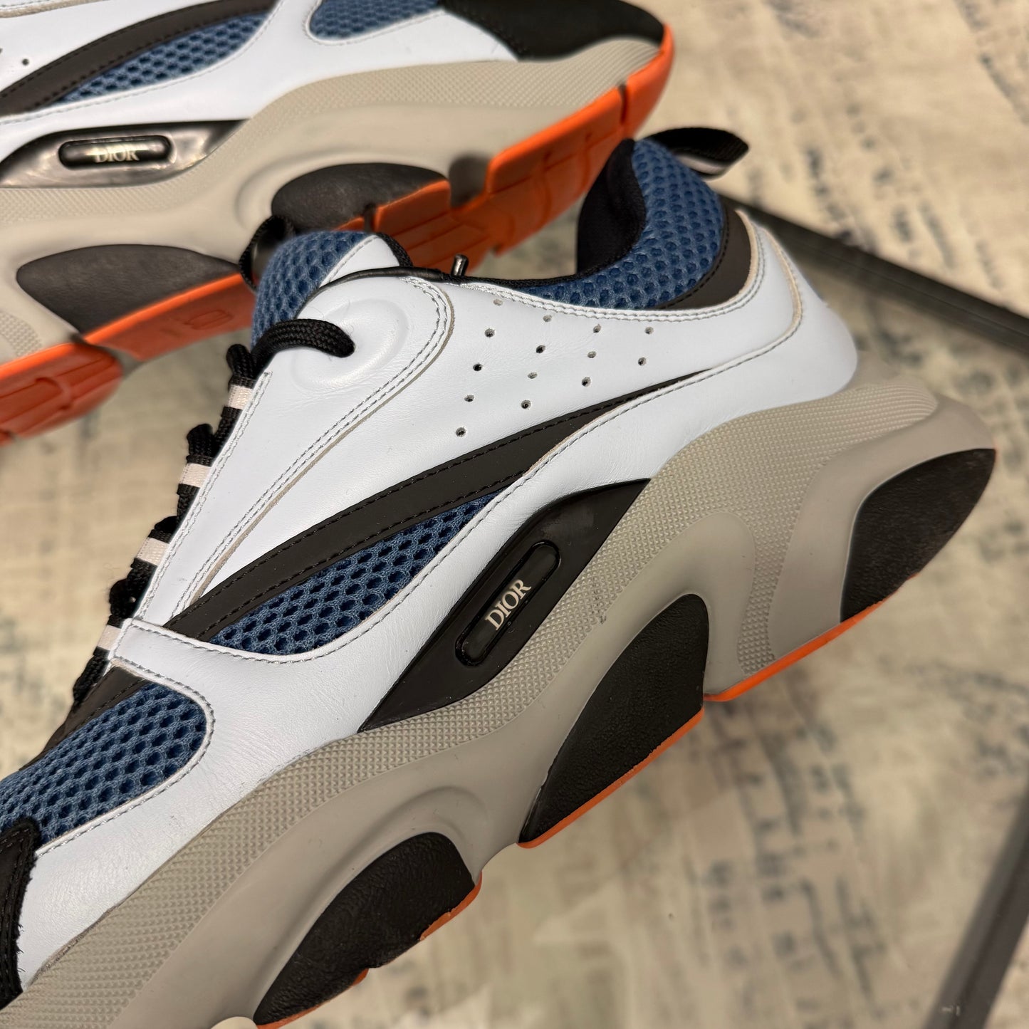 Blue/Orange B22
