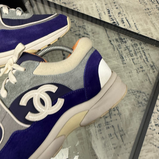 CC Suede Sneaker