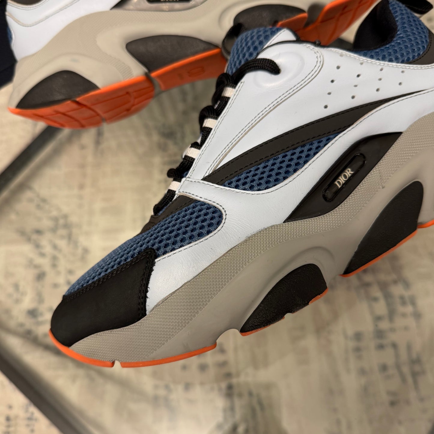 Blue/Orange B22