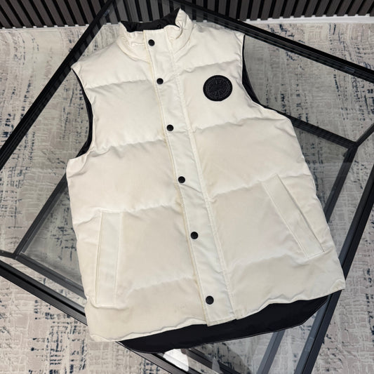 White Ghost Badge Gilet