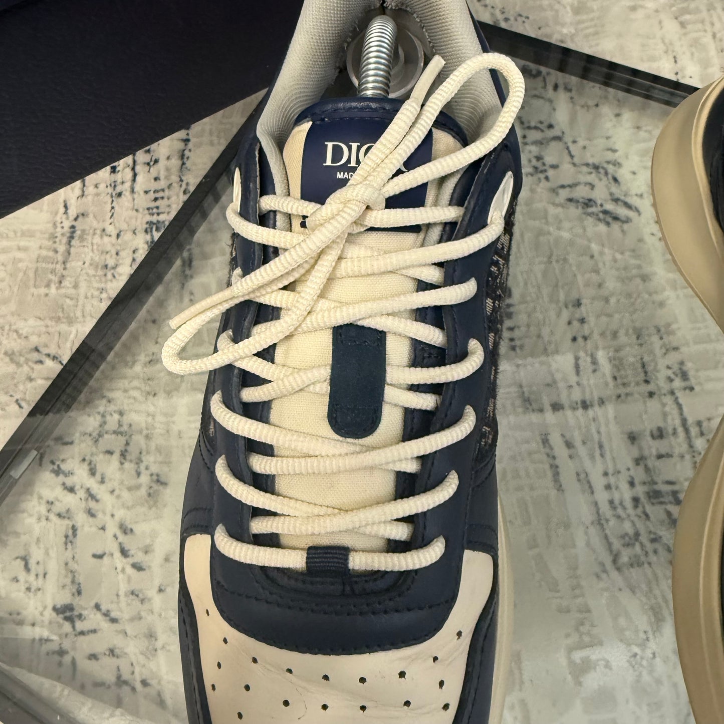 Navy/White B25