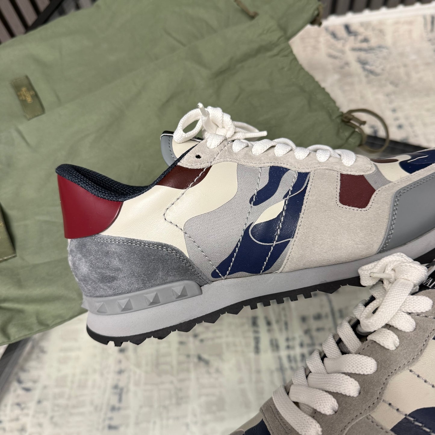 Navy/Grey RockRunner