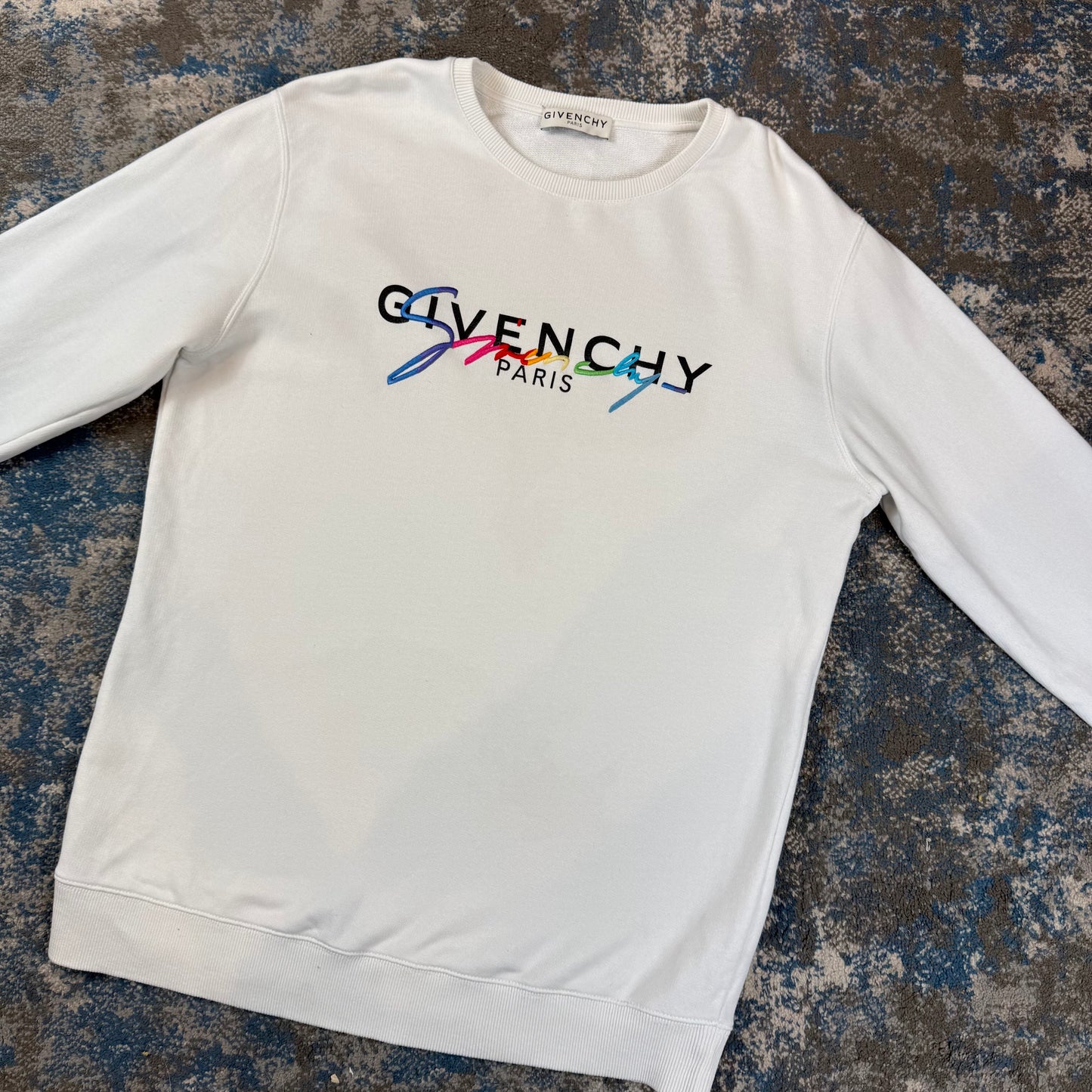GV White Sweatshirt