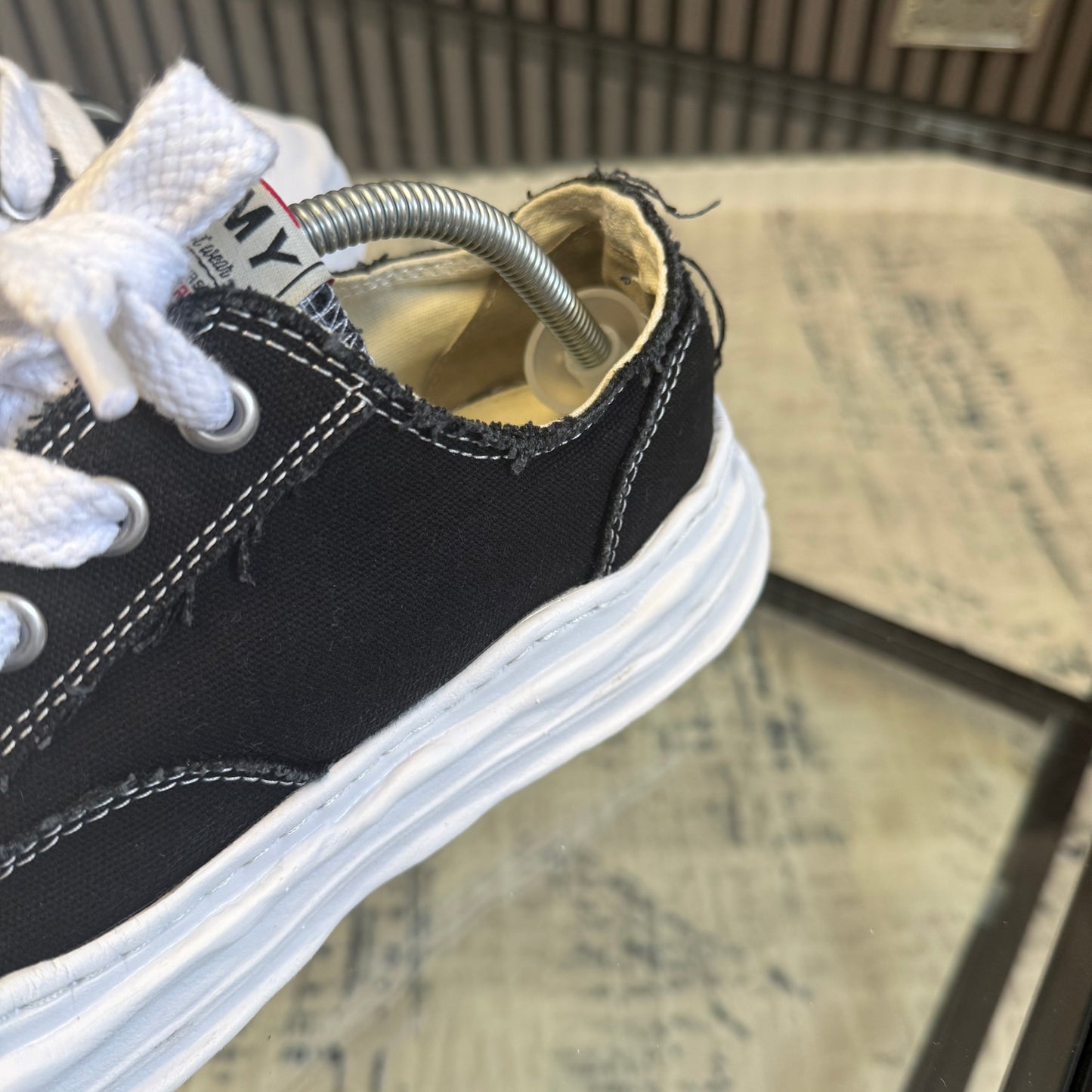 Maison Black/White Sneaker