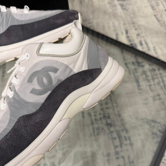 CC Grey Runner