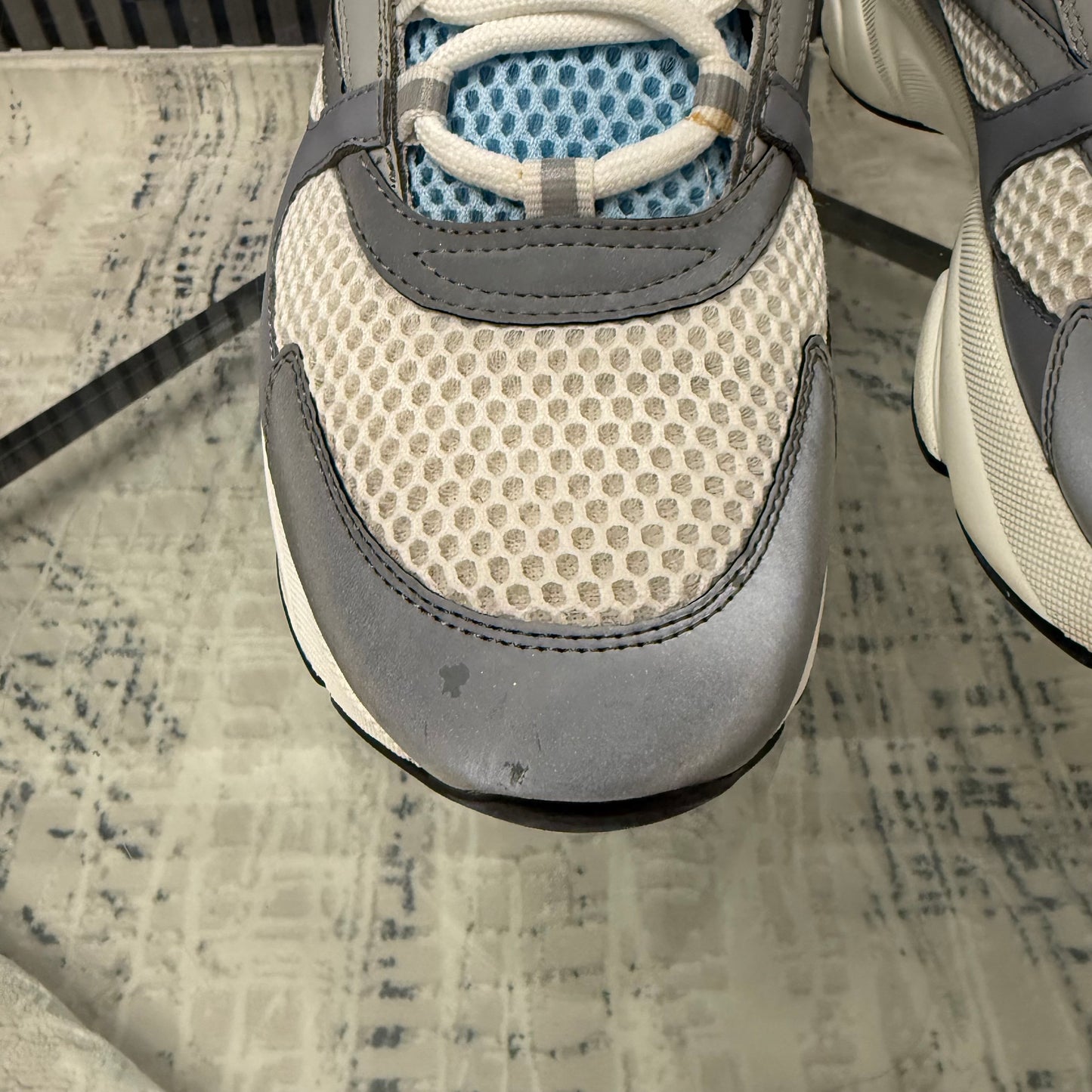 Baby Blue B22