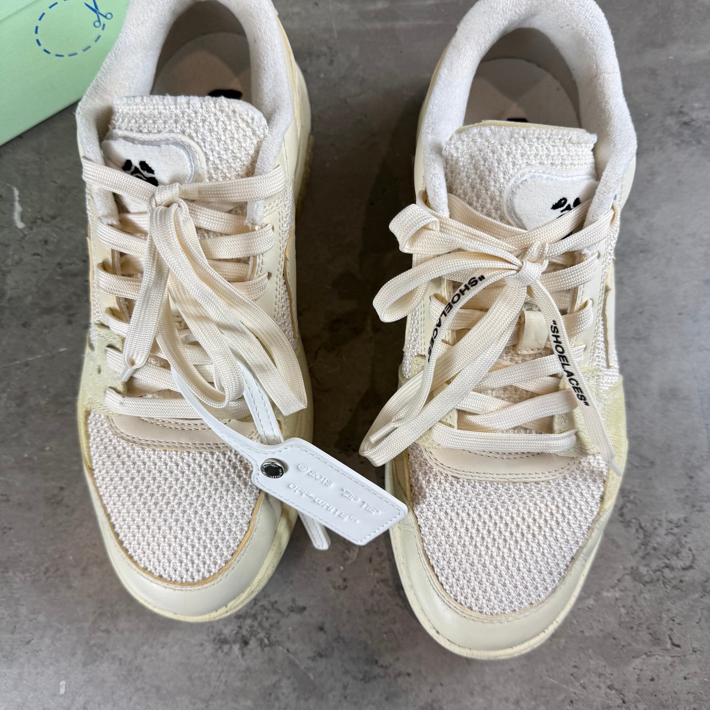 Beige OW Sneaker