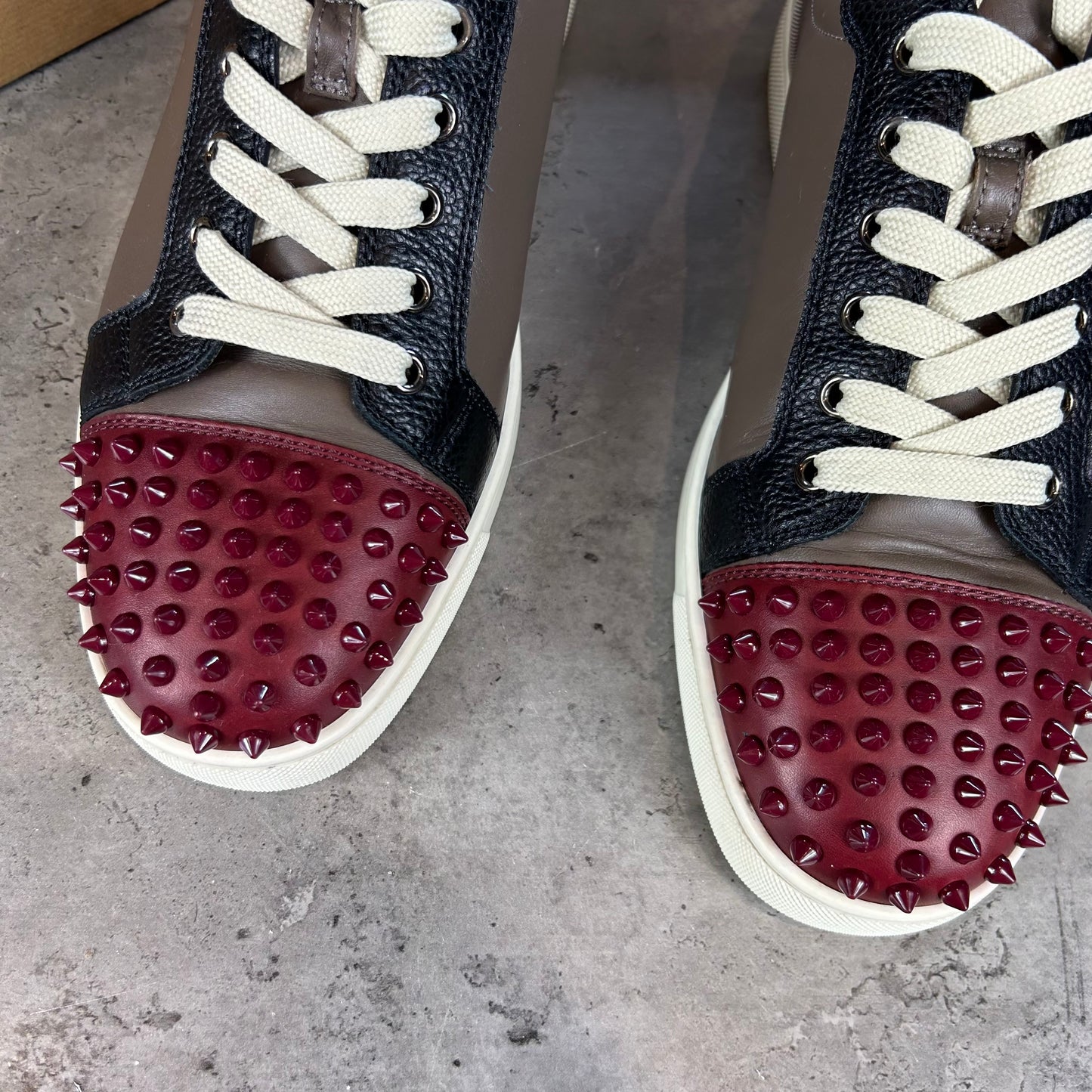 Red Toe Junior Spikes