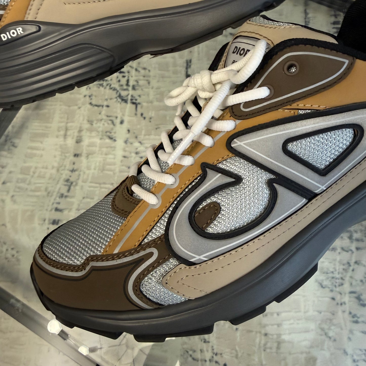 Brown/Grey B30