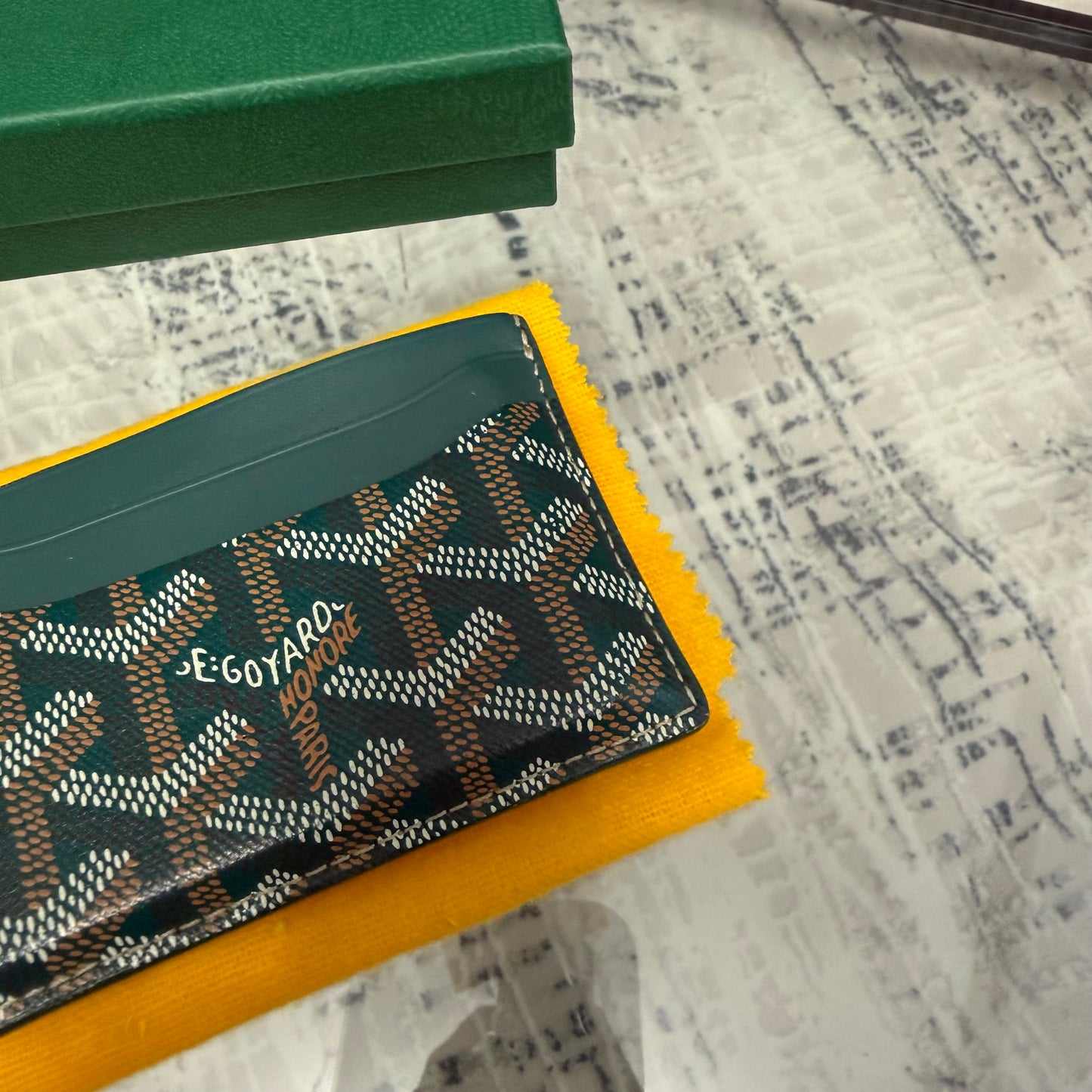 Green Cardholder