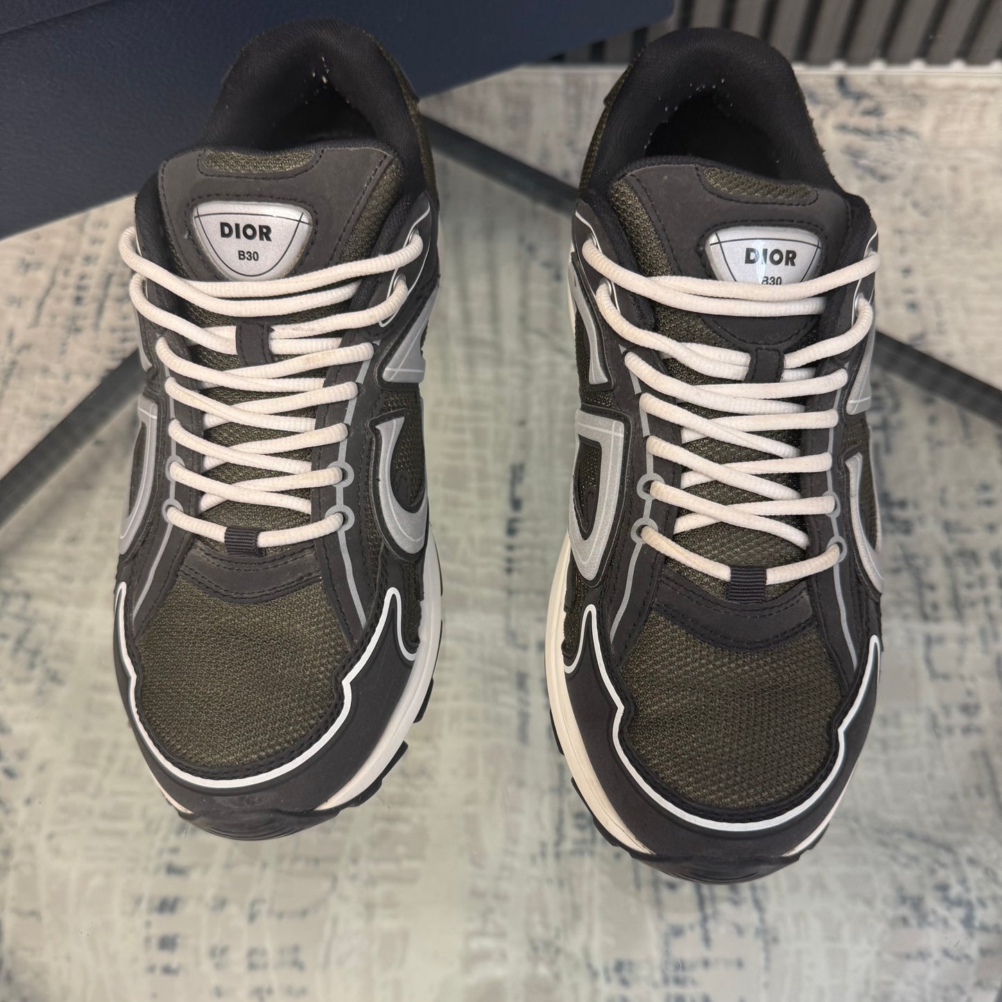 Olive/Dark Grey B30