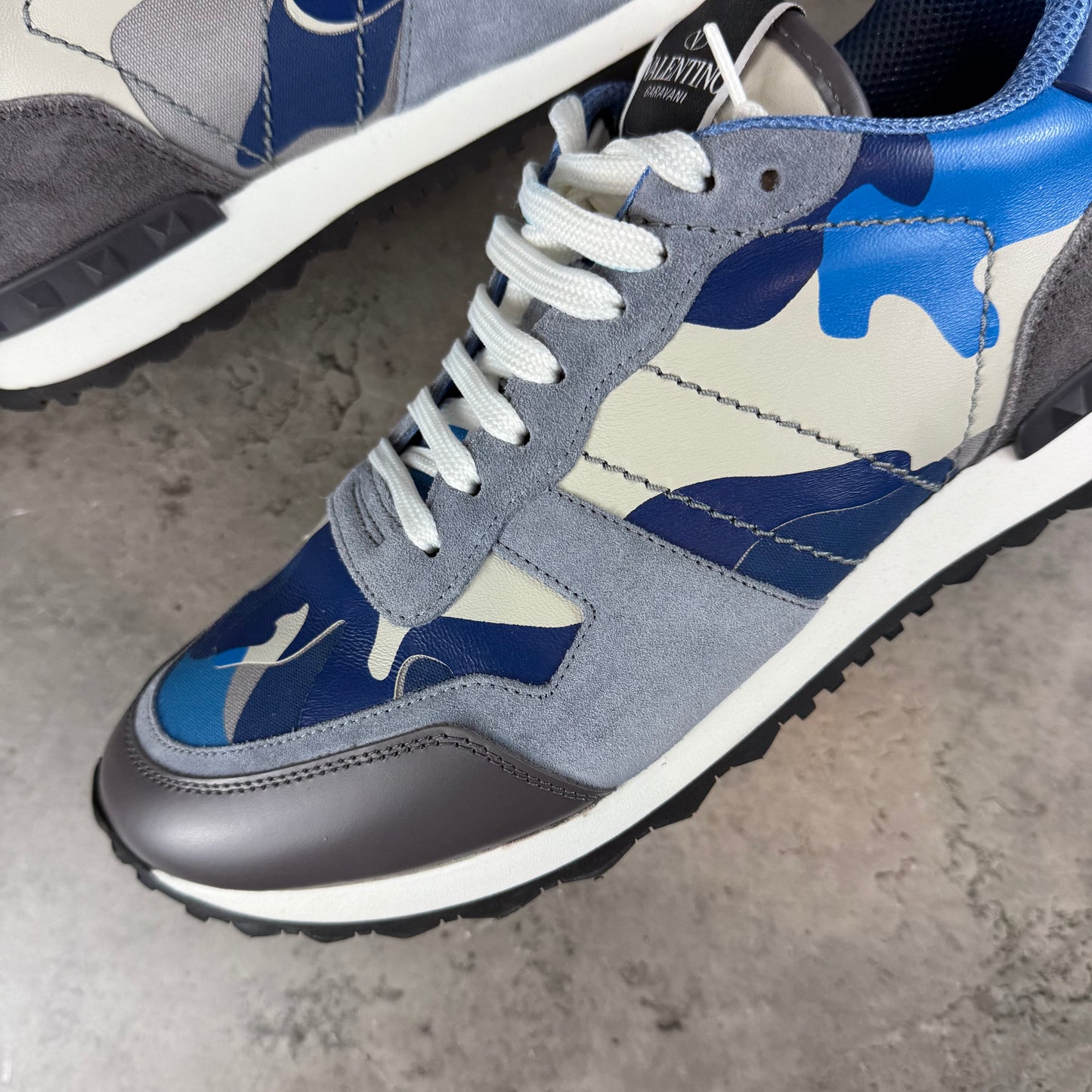 Blue/White RockRunner