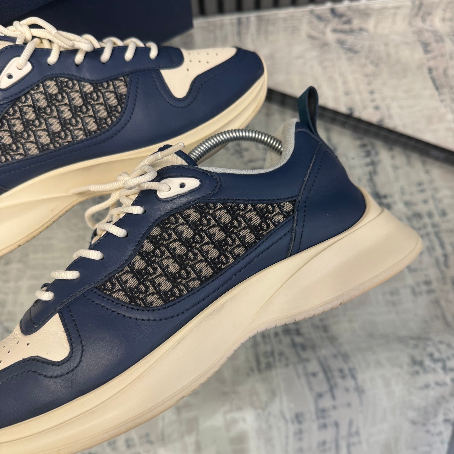 Navy/White B25