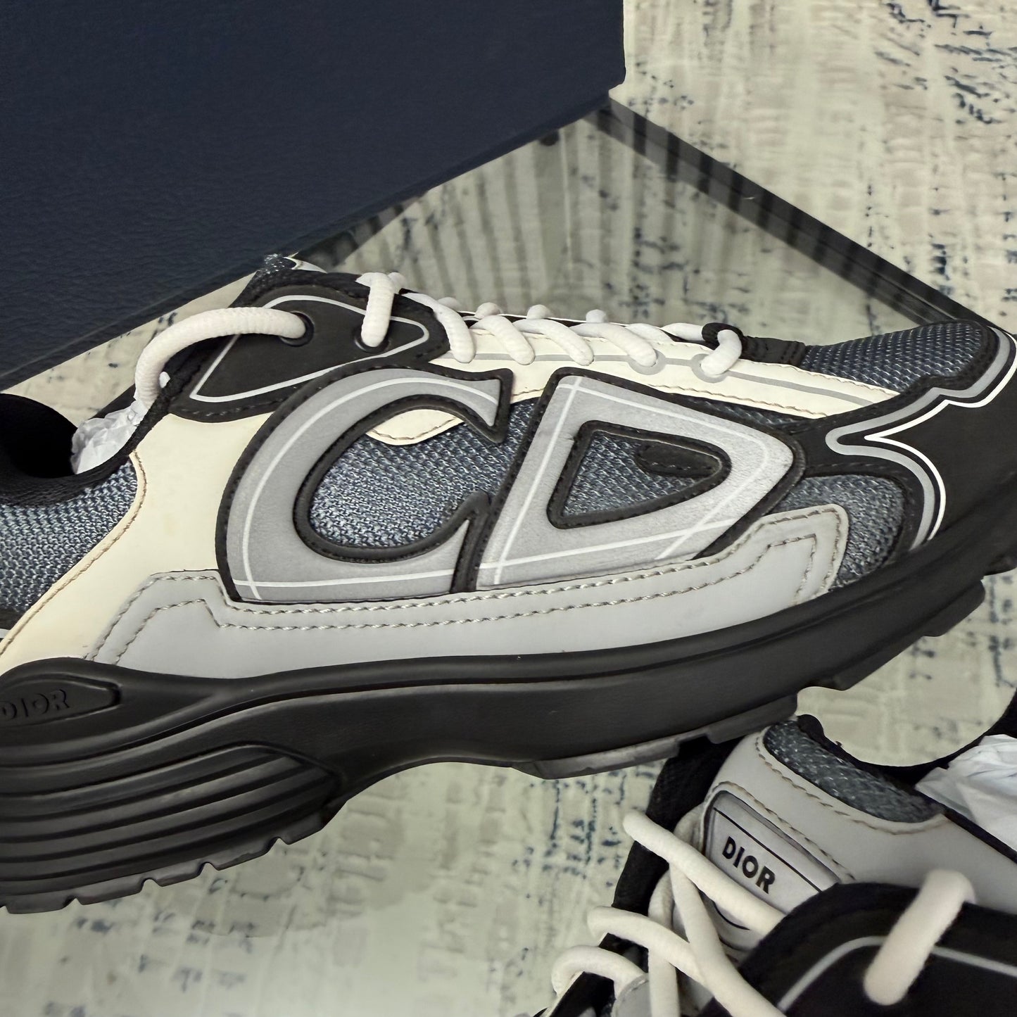 Grey/Black B30