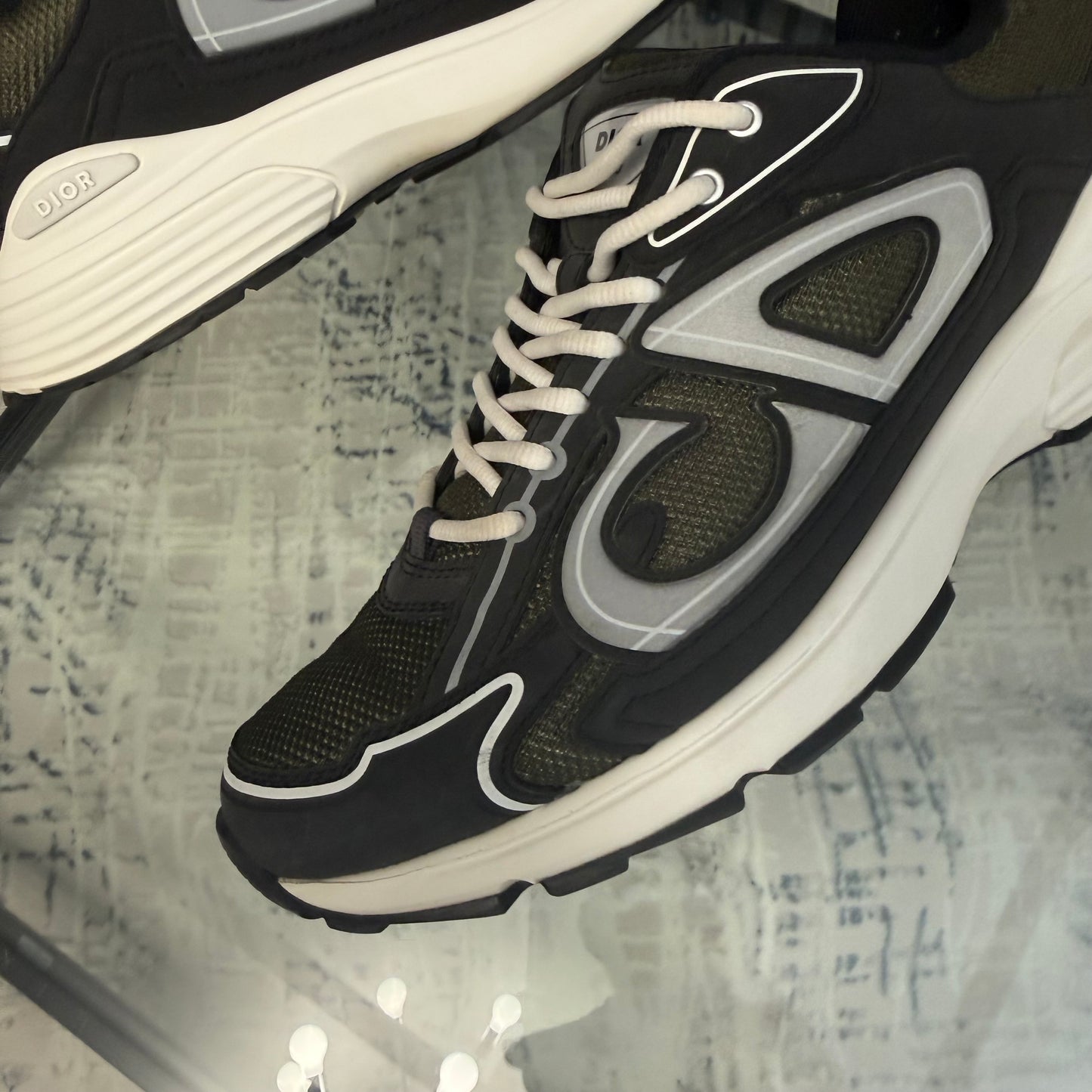 Olive/Dark Grey B30