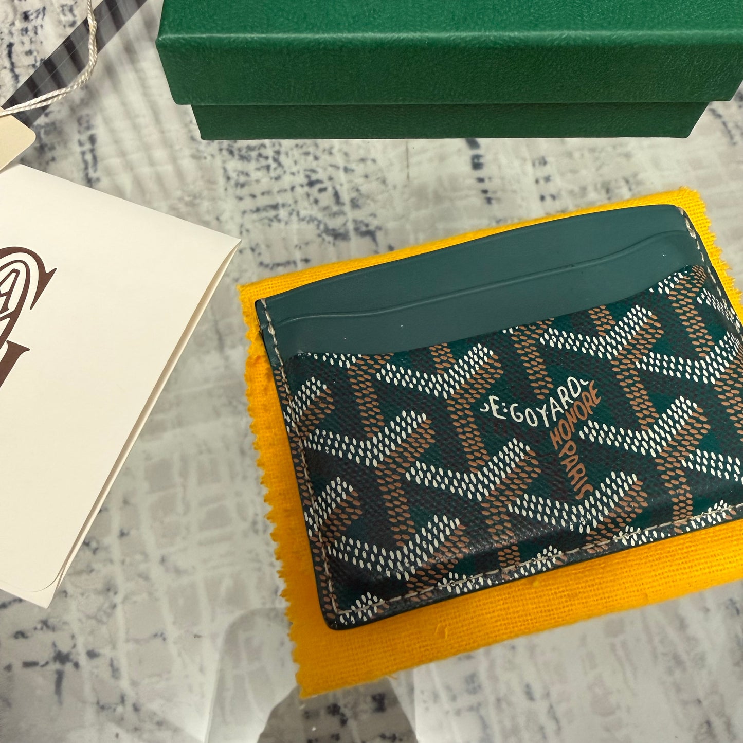 Green Cardholder