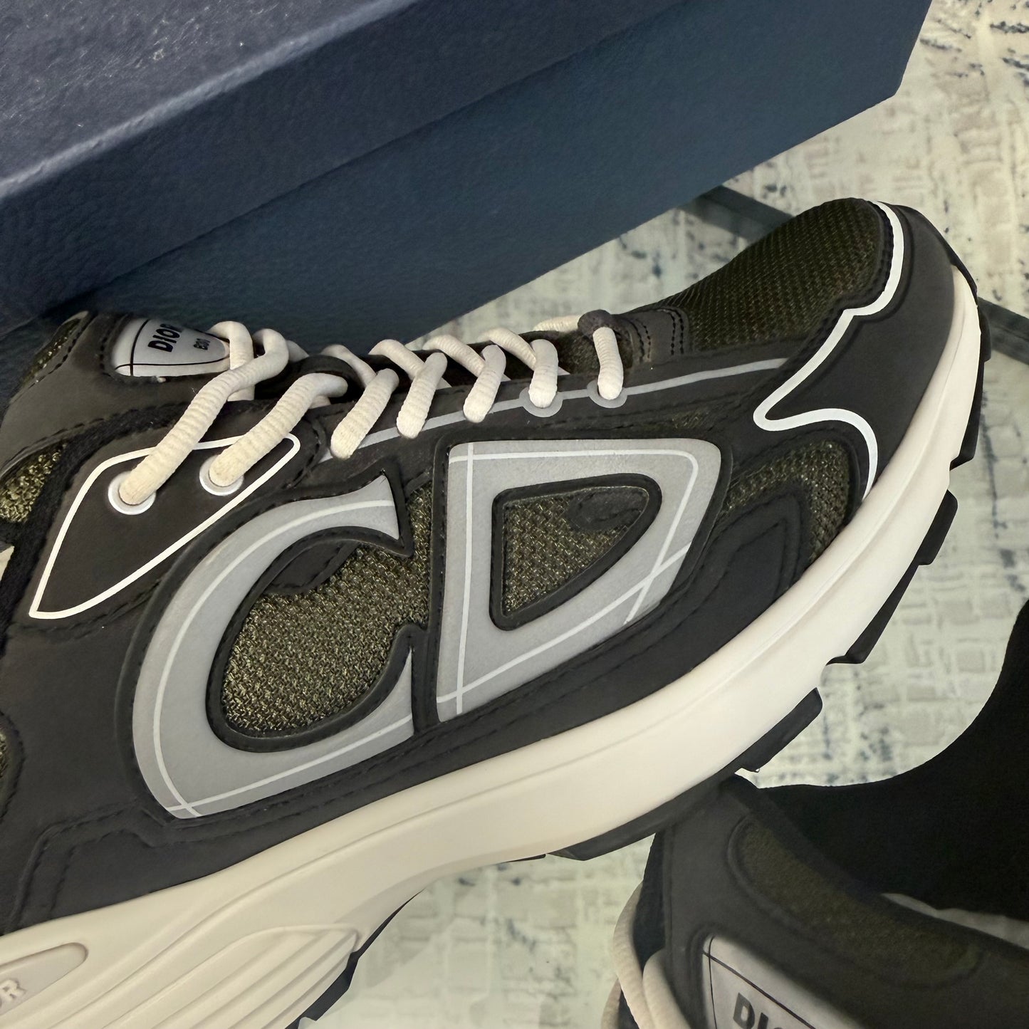 Olive/Dark Grey B30