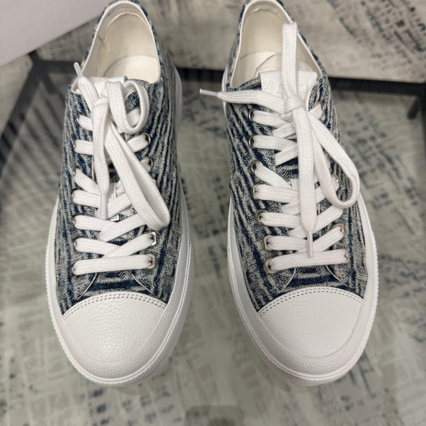 GV Women’s Sneaker