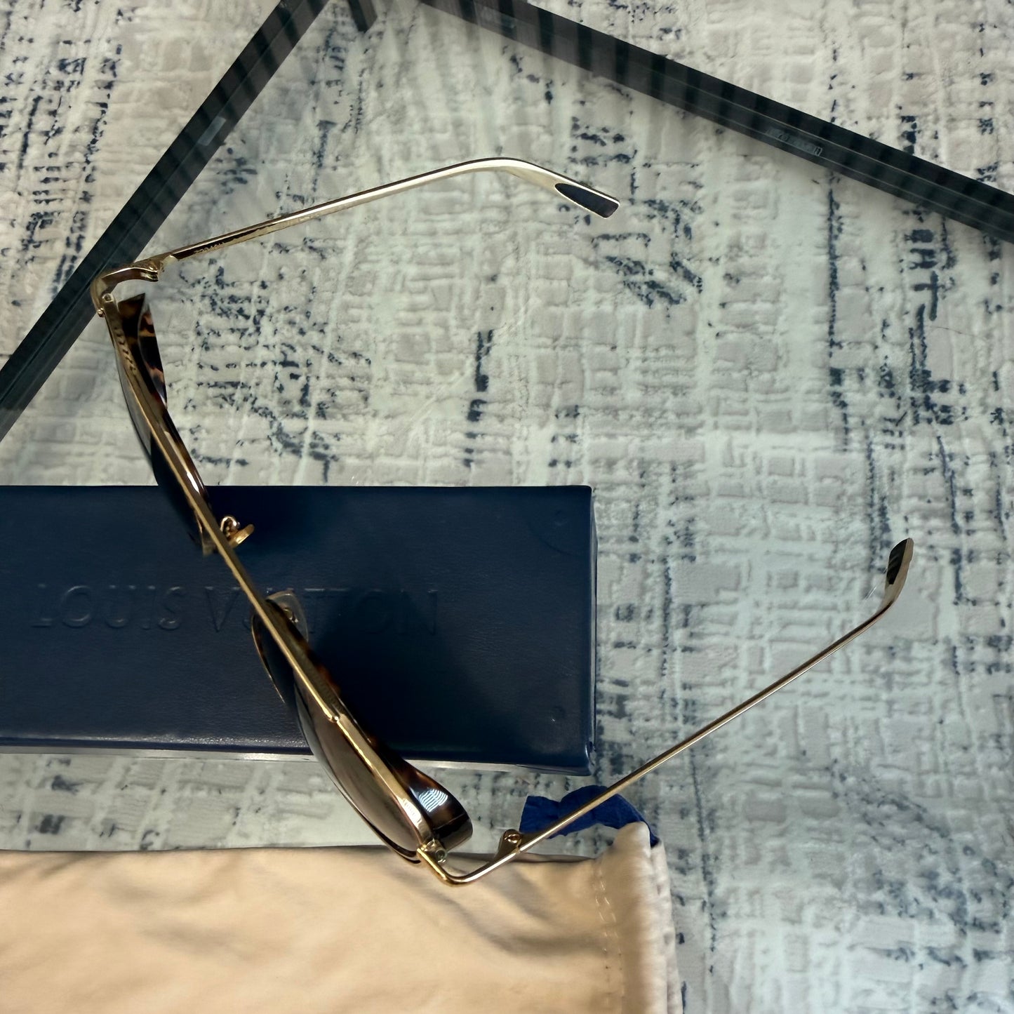 Women Gold/Tortoise Sunglasses